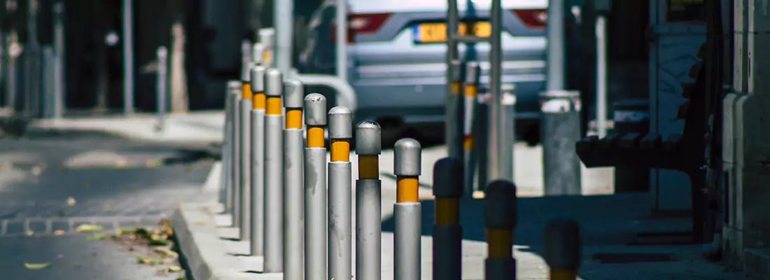 Safe and Convenient Retractable Barrier Column Systems for Properties in Oakleaf Plantation, FL