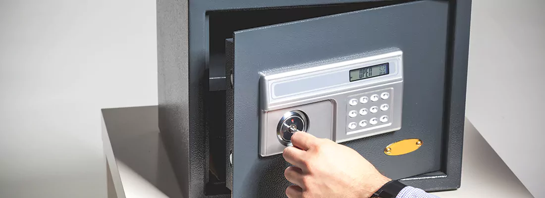 Safe Opening Repair in Oakleaf Plantation